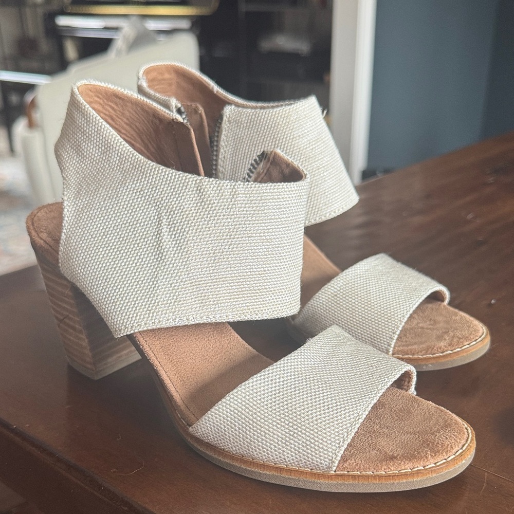 Toms Cream Textured Block Heel Sandals